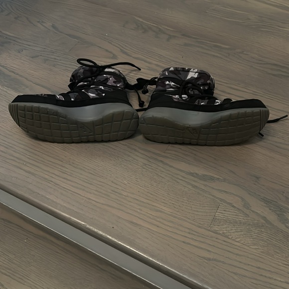 Nike fur lined sneaker boots - Picture 5 of 5